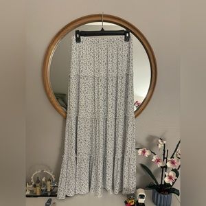 Brandy Melville Izzy Skirt in White & Floral Print